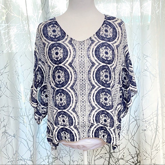 Roxy Koggala blue white print wide kimono short sleeve scoop neck top shirt - Picture 4 of 11